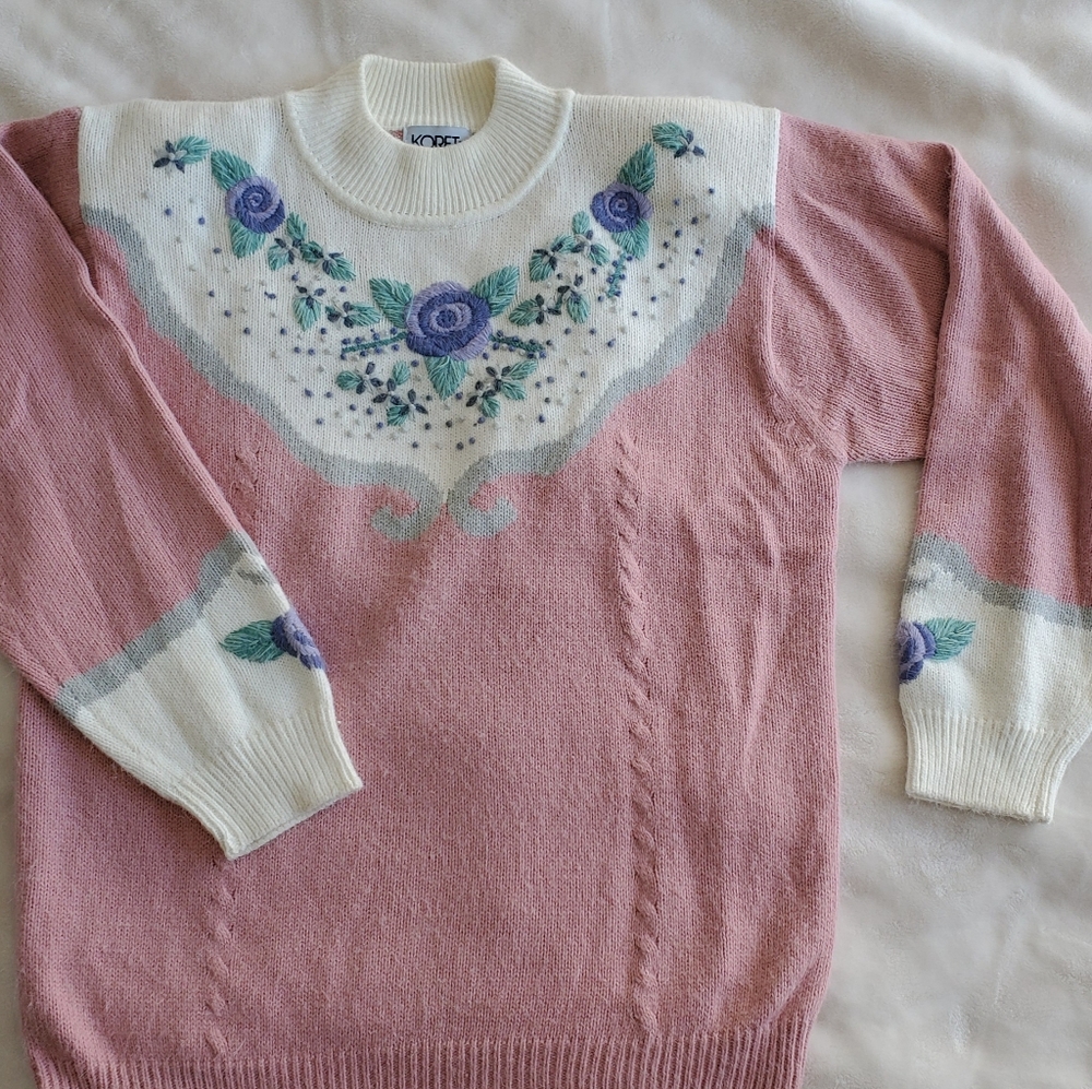 Vintage Floral Cottagecore Sweater